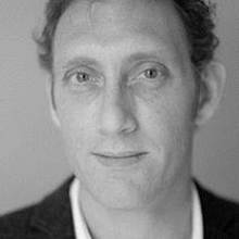 Mr Duncan Nicholas
